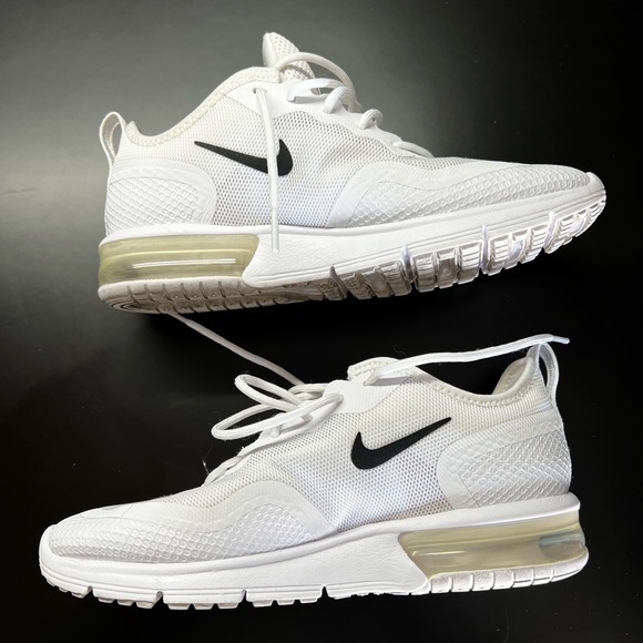 Nike Air Max - Picture 2 of 6